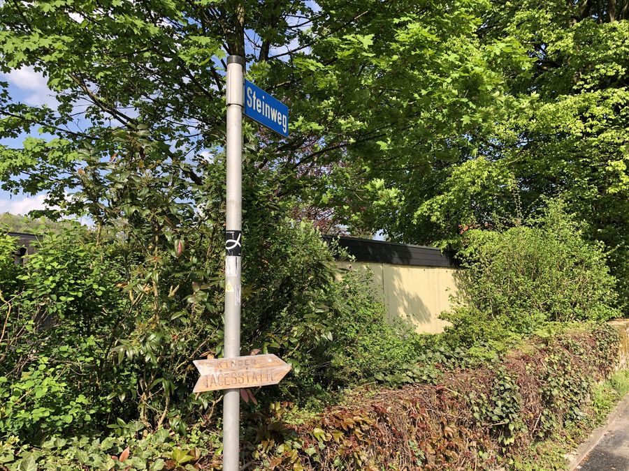Wegweiser am Lippischen Pilgerweg