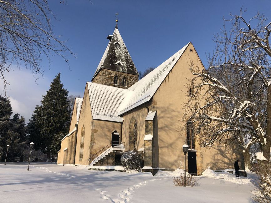 Kirche im Schnee