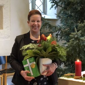 Porträt Maren Wierutsch in der Kirche
