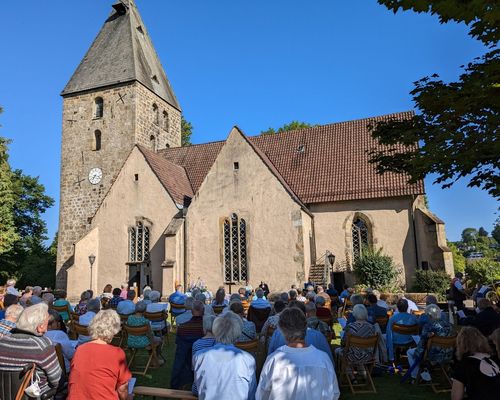 Freiluftgottesdienst auf der Kirchweihe