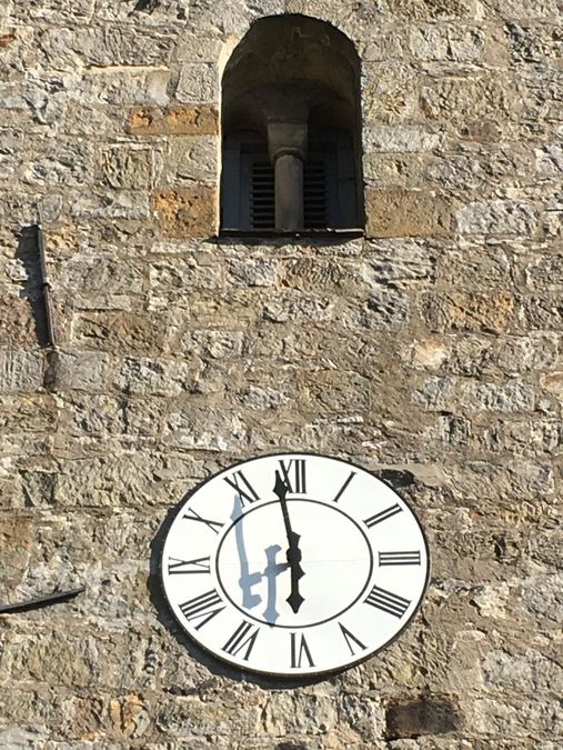 Turmuhr der Heiligenkirchner Kirche